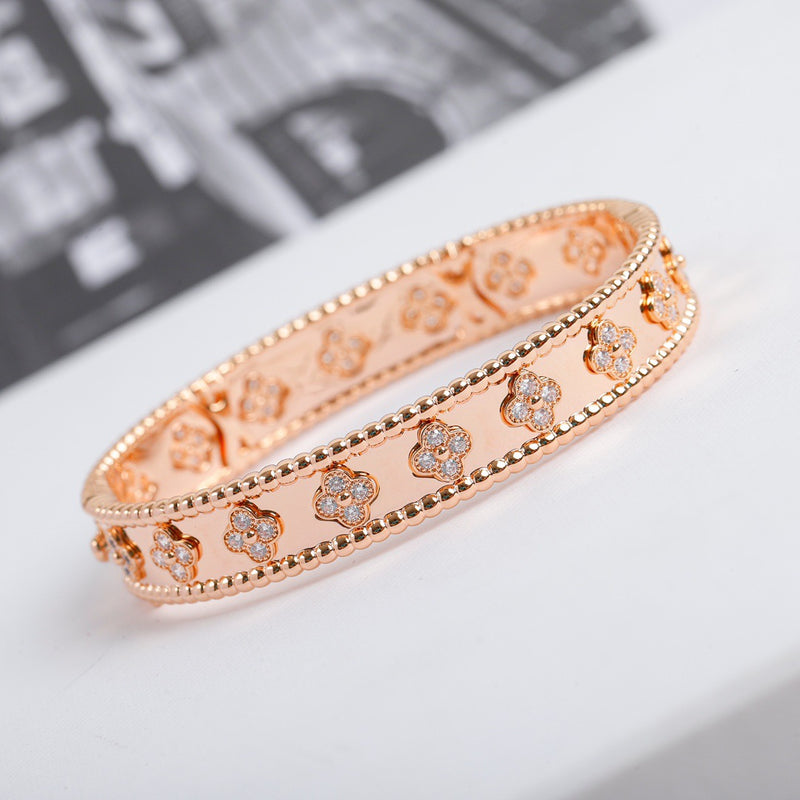 ¡®Glow¡¯CLOVER BRACELET 8MM DIAMONDS