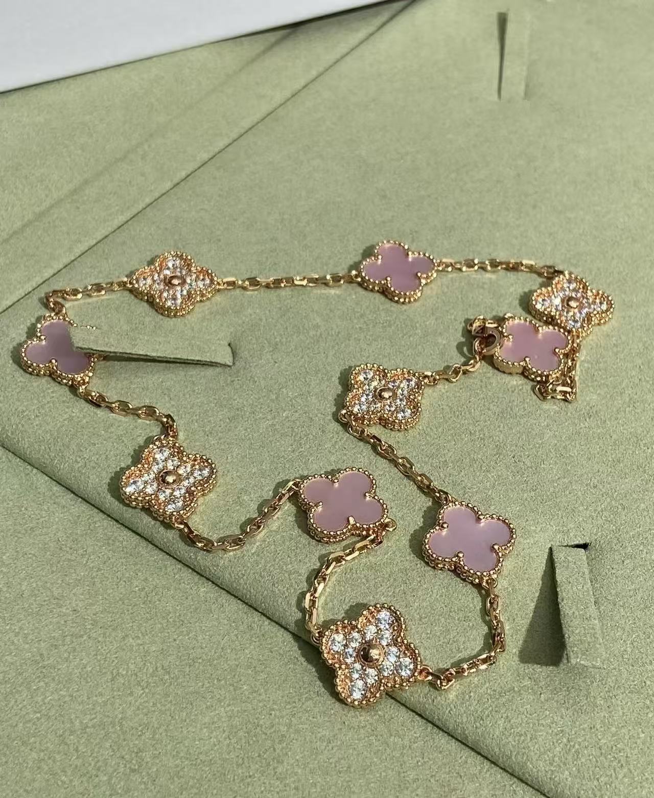 ¡®Glow¡¯CLOVER 10 MOTIFS TIGER EYE NECKLACE pink