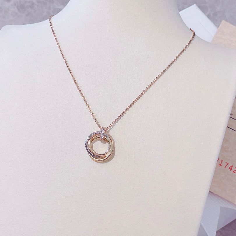 GlowTRINITY NECKLACE GOLD  DIAMONDS