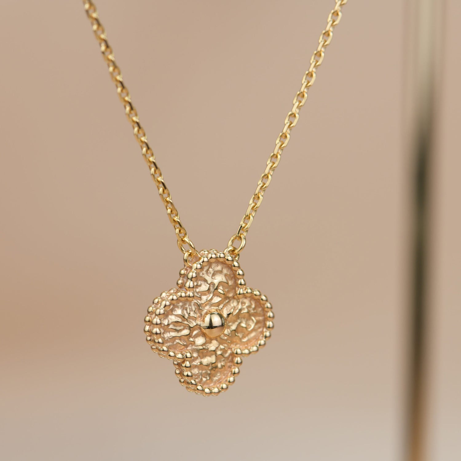 ¡®Glow¡¯CLOVER 15MM  BRONZING NECKLACE