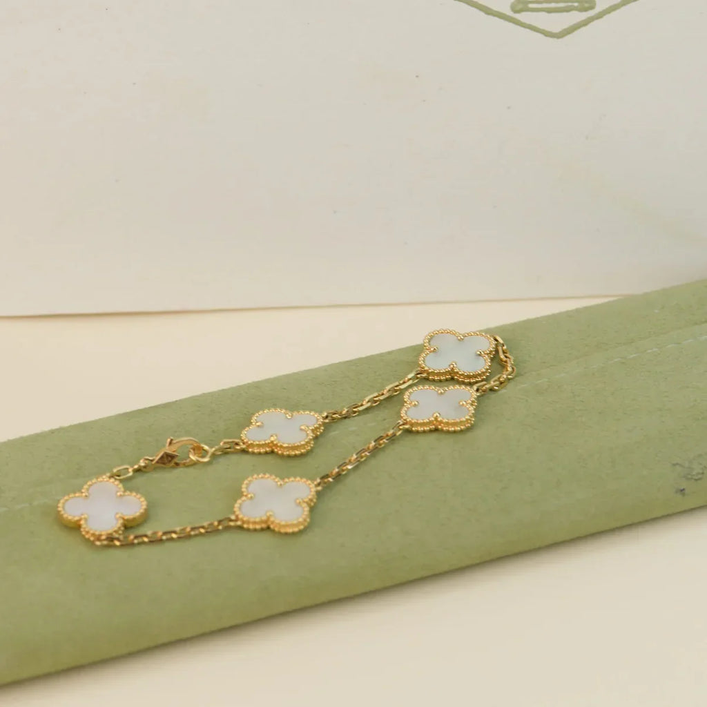 [Glow]New CLOVER WHITE PEARL MOP 5 MOTIF BRACELET COLLECTION