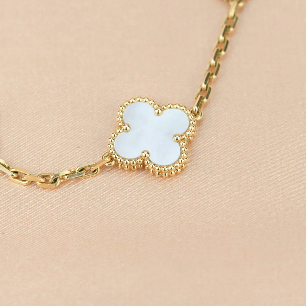 [Glow]New CLOVER WHITE PEARL MOP 5 MOTIF BRACELET COLLECTION