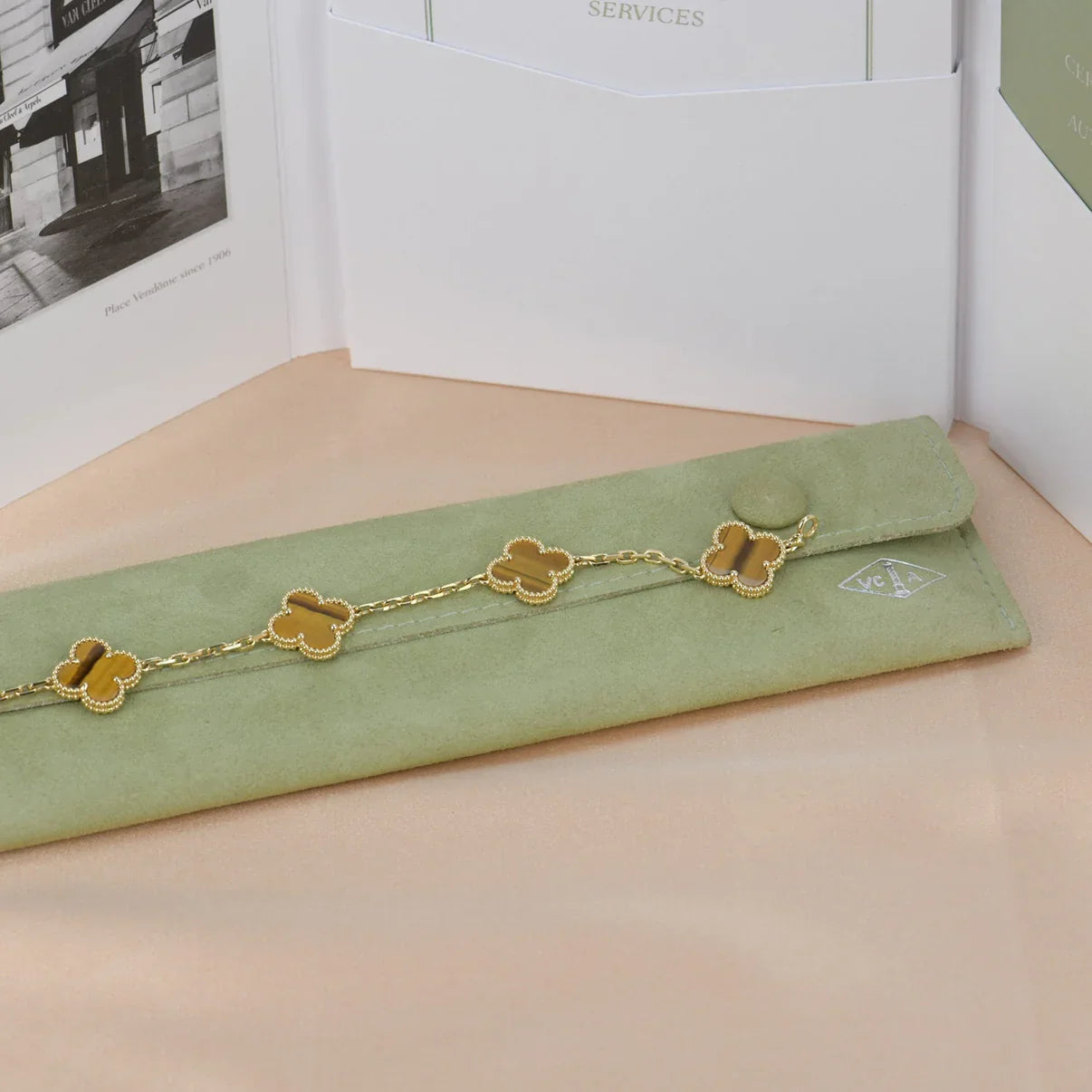[Glow Jewelry] CLOVER 5 MOTIFS TIGER EYE BRACELET COLLECTION