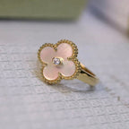 ¡®Glow¡¯CLOVER PINK MOP RING GOLD DIAMOND