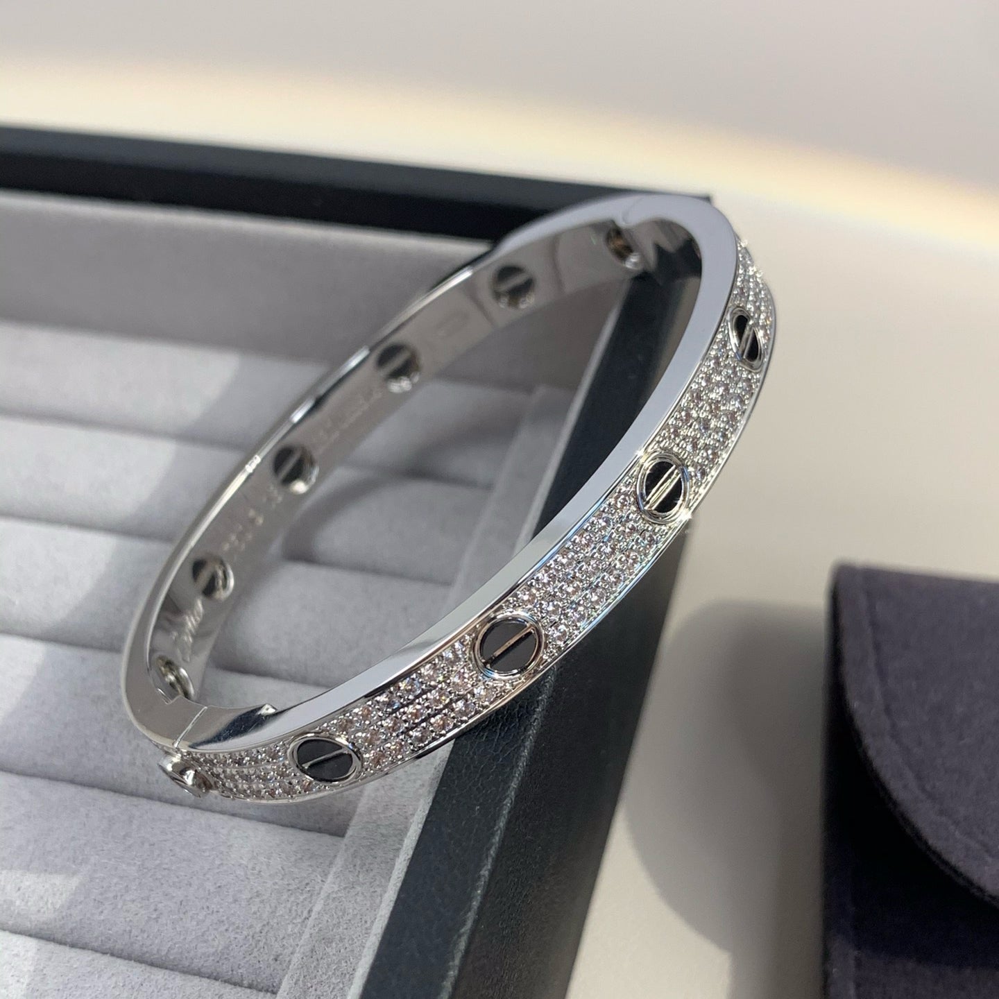 GlowLOVE BRACELET 6.1MM DIAMOND-PAVED CERAMIC