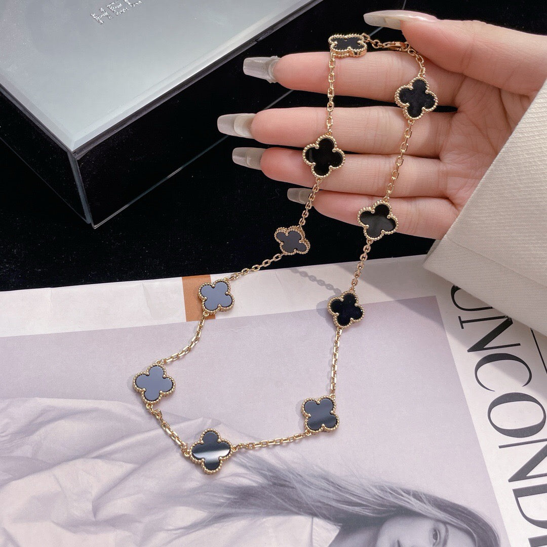 ¡®Glow¡¯CLOVER 10 MOTIFS ONYX NECKLACE
