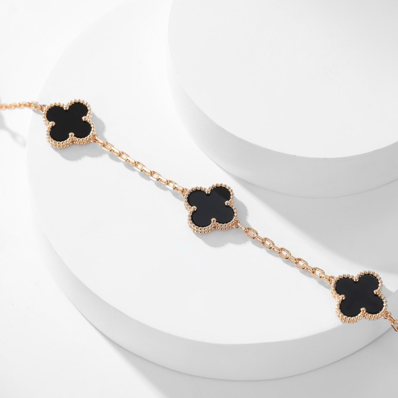 ¡®Glow¡¯CLOVER 10 MOTIFS ONYX NECKLACE