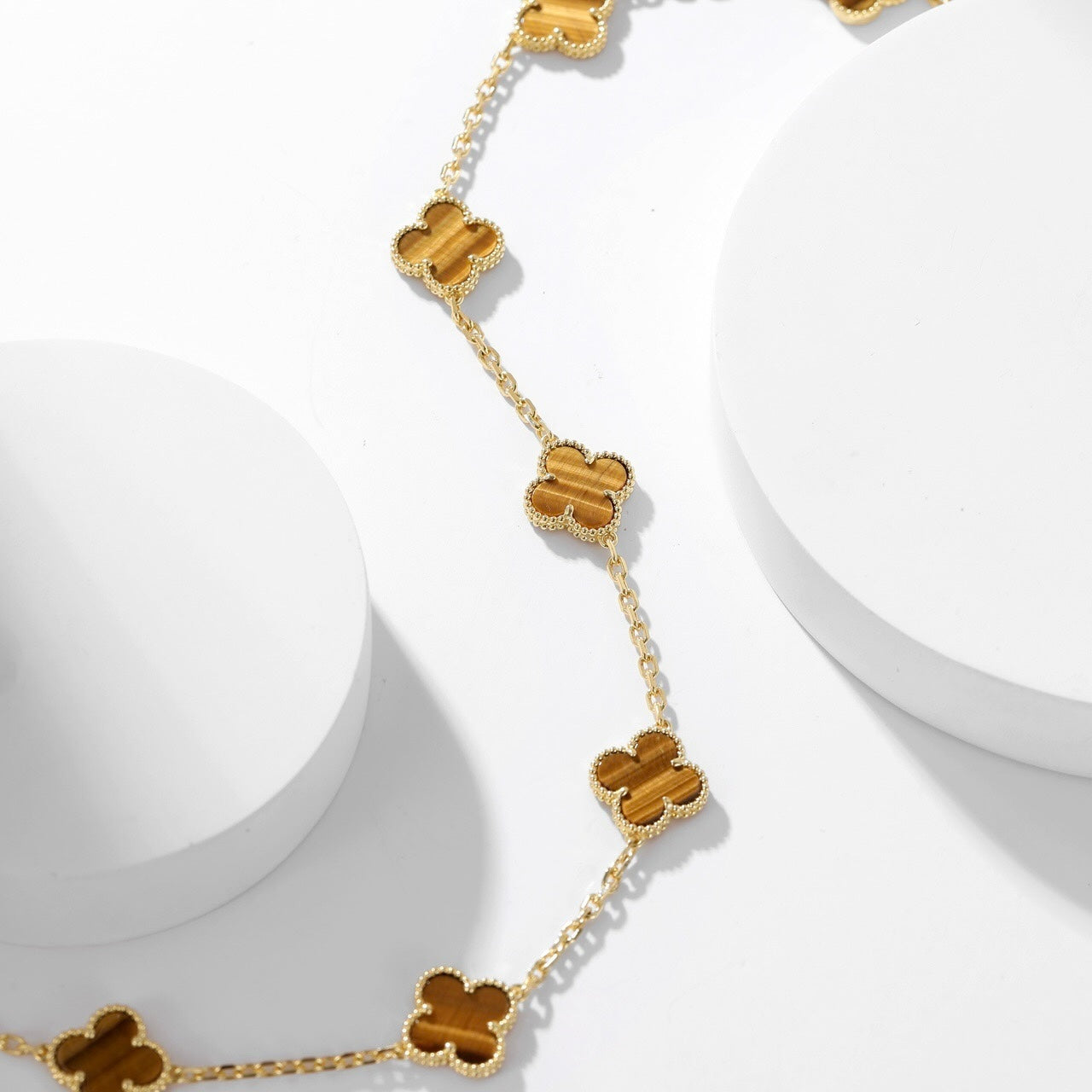 ¡®Glow¡¯CLOVER 10 MOTIFS TIGER EYE NECKLACE