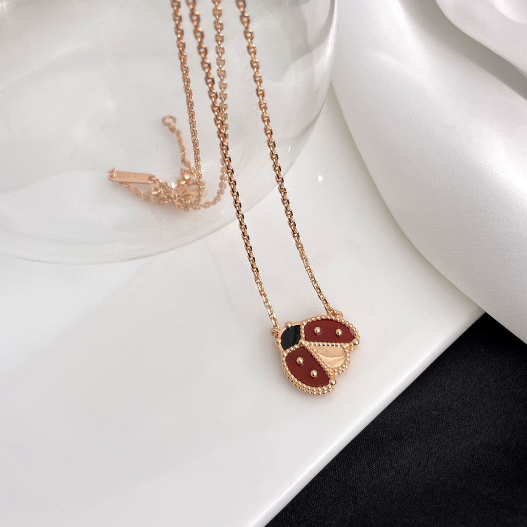 ¡®Glow¡¯LUCKY  CARNELIANS LADYBUG NECKLACE