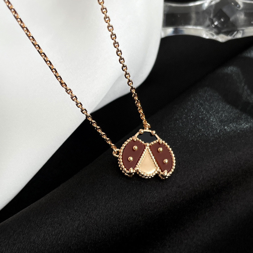 ¡®Glow¡¯LUCKY  CARNELIANS LADYBUG NECKLACE