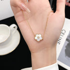 ¡®Glow¡¯LUCKY WHITE MOP PLUM BLOSSOM  BRACELET