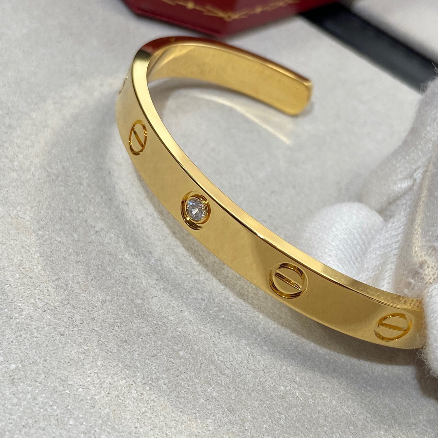 GlowLOVE BRACELET 6.1MM 1 DIAMOND OPEN CUFF