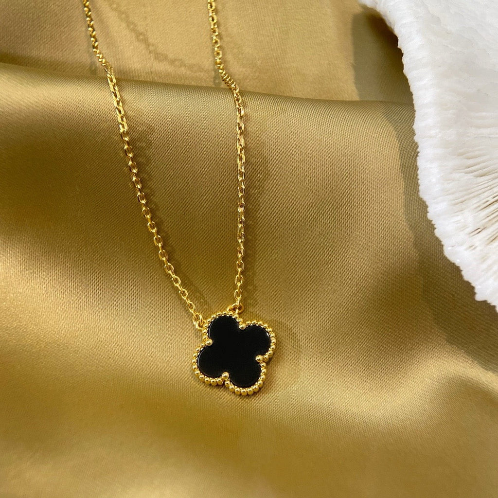 ¡®Glow¡¯CLOVER 15MM BLACK ONYX SINGLE FLOWER NECKLACE
