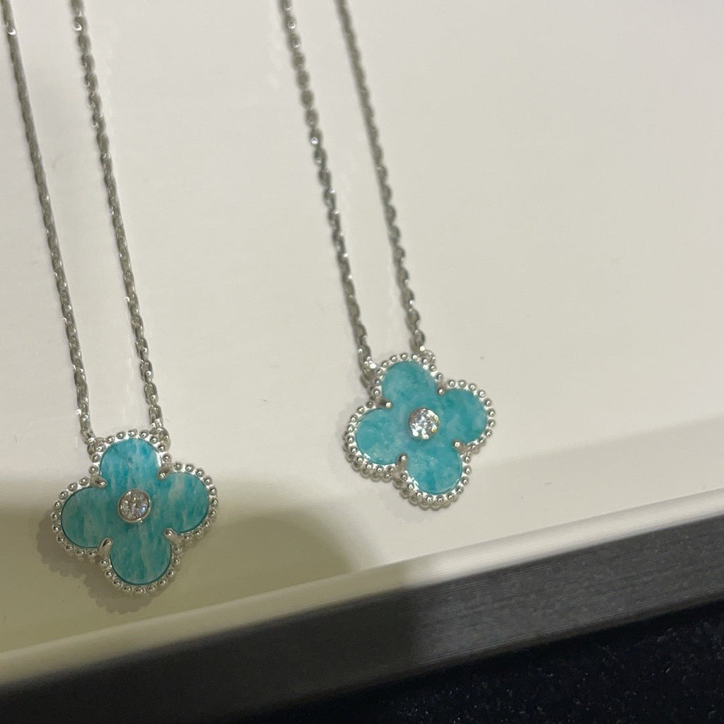 ¡®Glow¡¯CLOVER 15MM DIAMOND SVRES PORCELAIN  NECKLACE SILVER
