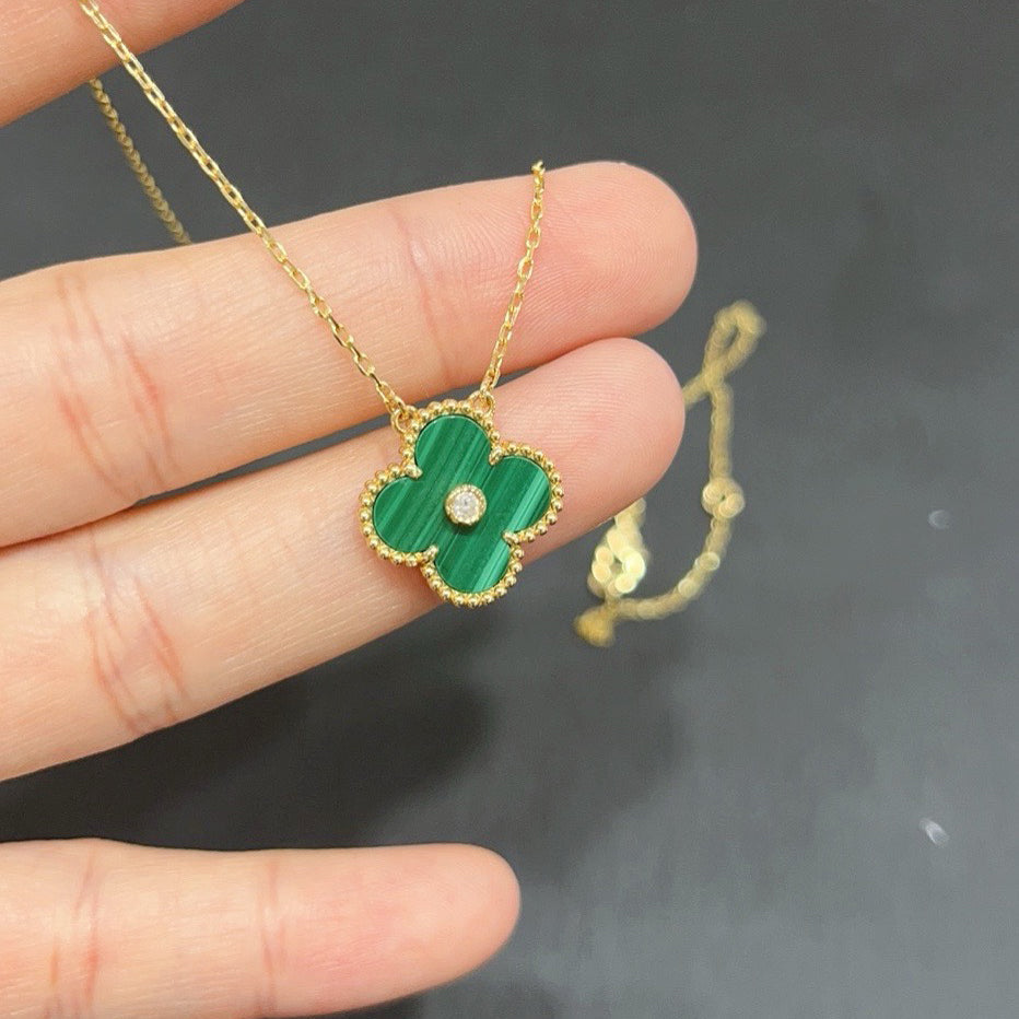 ¡®Glow¡¯CLOVER 15MM DIAMOND TURQUOISE NECKLACE