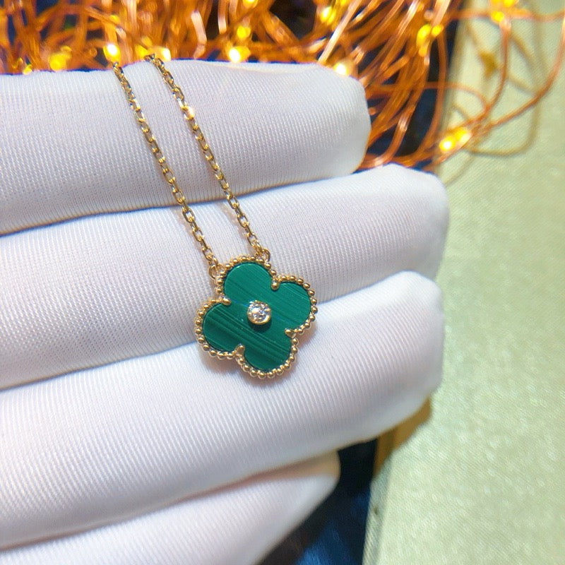 ¡®Glow¡¯CLOVER 15MM DIAMOND TURQUOISE NECKLACE