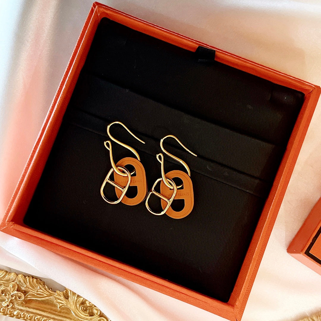 GlowHM O'MAILLON GOLD EARRINGS
