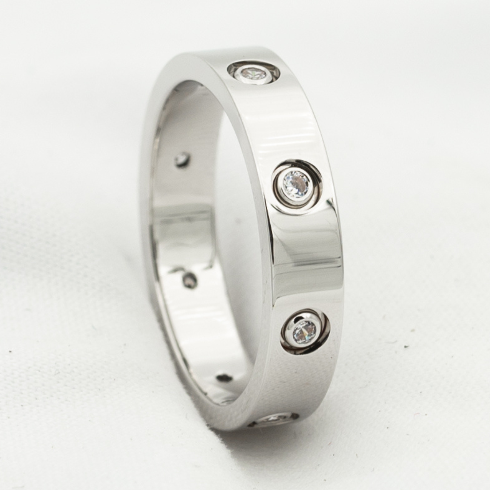 GlowLOVE RING 3.6MM 8 DIAMONDS