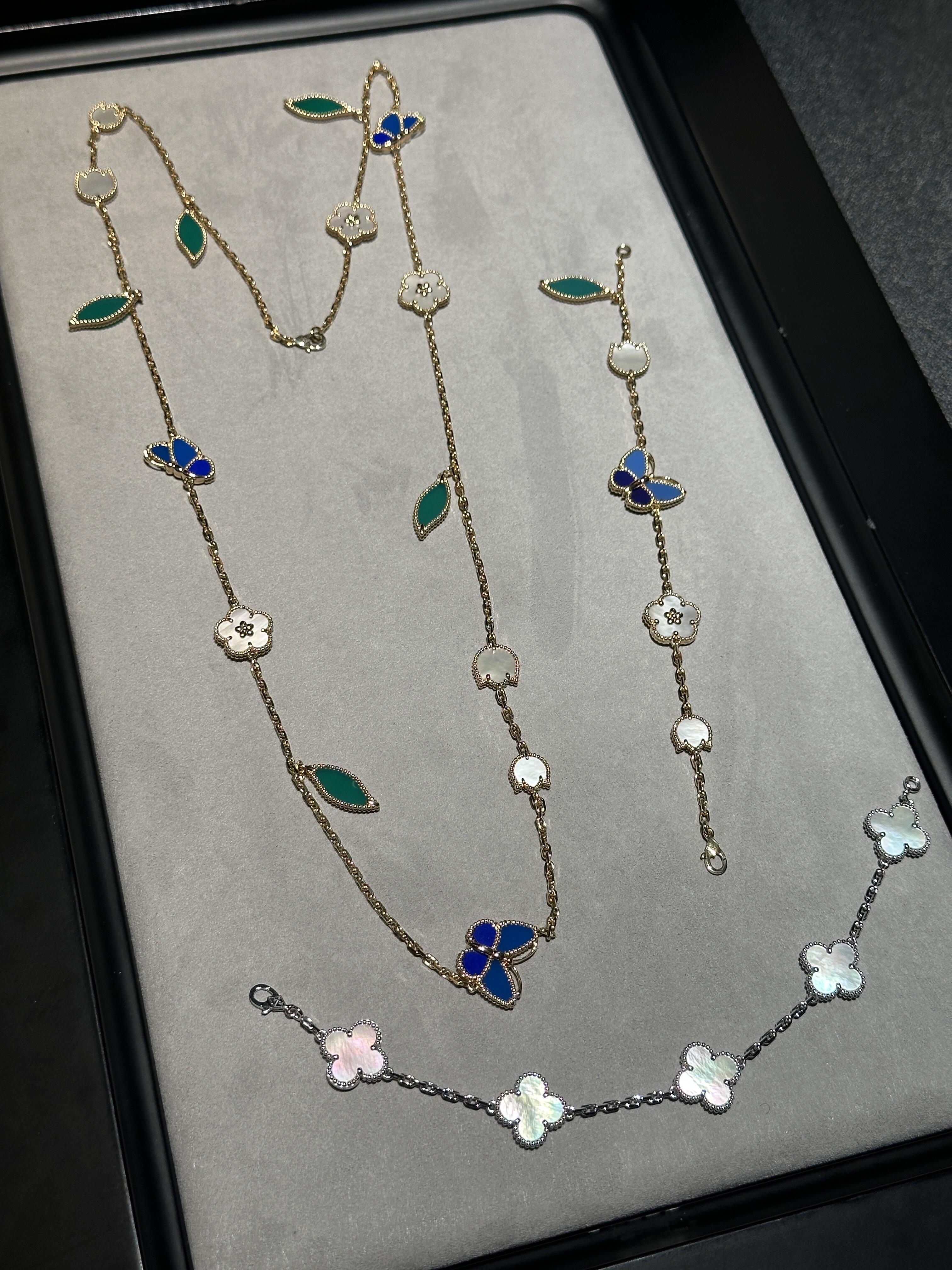 [Glow] 26 NEW CLOVER 15 MOTIFS LUCKY NECKLACE