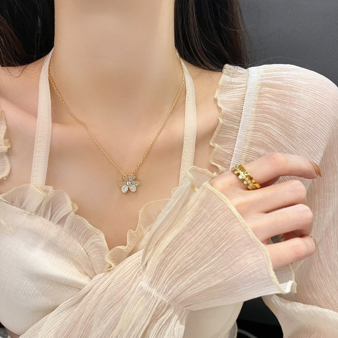 ¡®Glow¡¯FLOWER DIAMOND NECKLACE