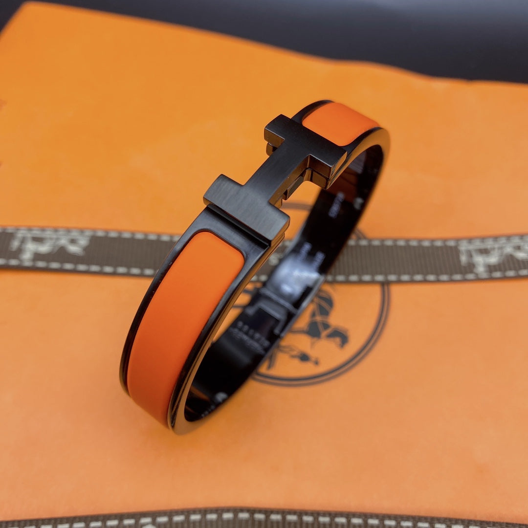 GlowCLIC HM SO BLACK OREGAN BRACELET