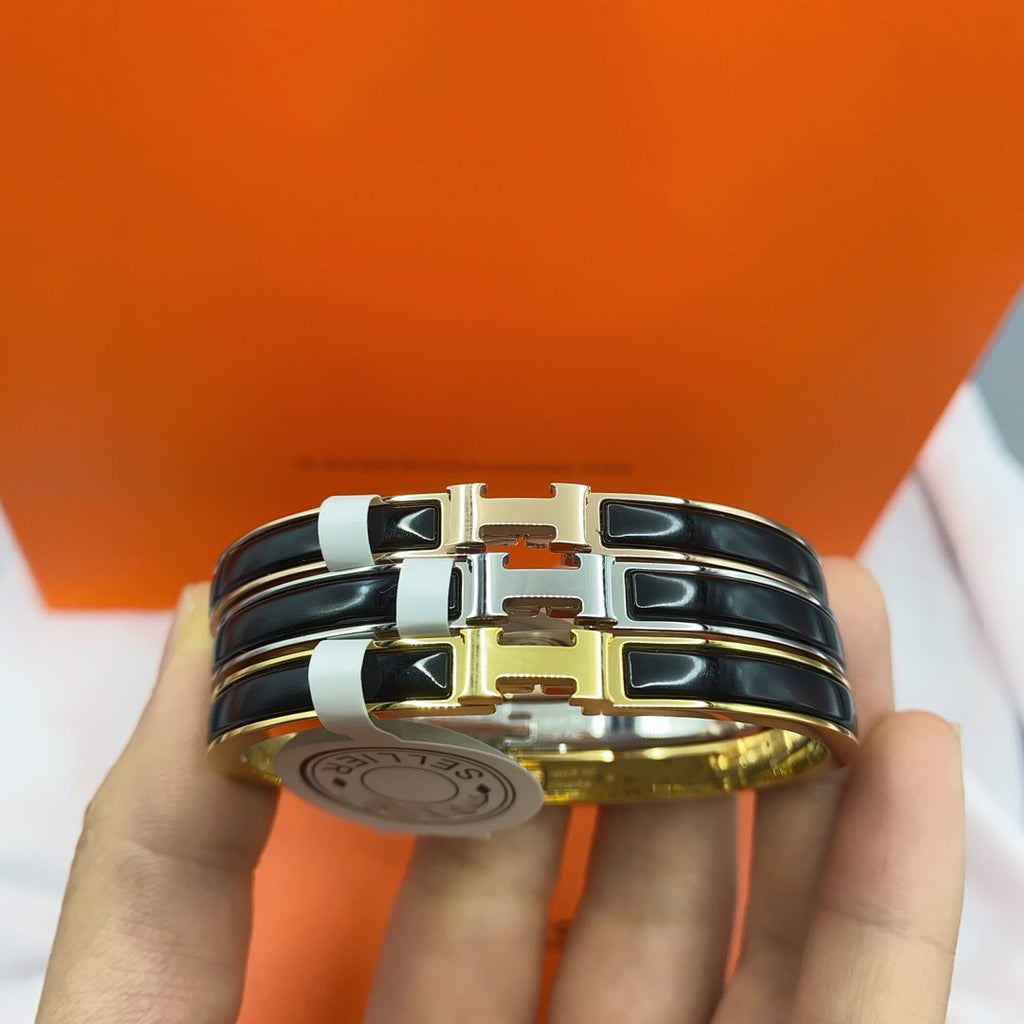 GlowCLASSIC HM CLIC BLACK 8MM ENAMEL BRACELET