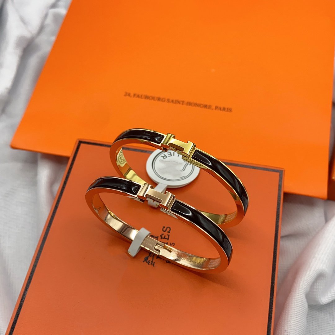 GlowCLASSIC HM CLIC BLACK 8MM ENAMEL BRACELET