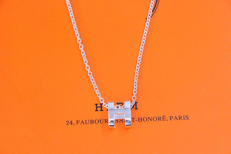 GlowHM NECKLACE H LETTER OVAL SERIES