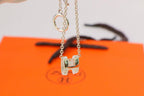 GlowHM NECKLACE H LETTER OVAL SERIES