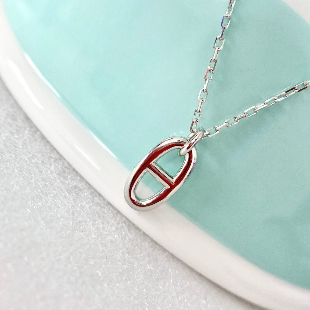 GlowHM PIG NOSE NECKLACE
