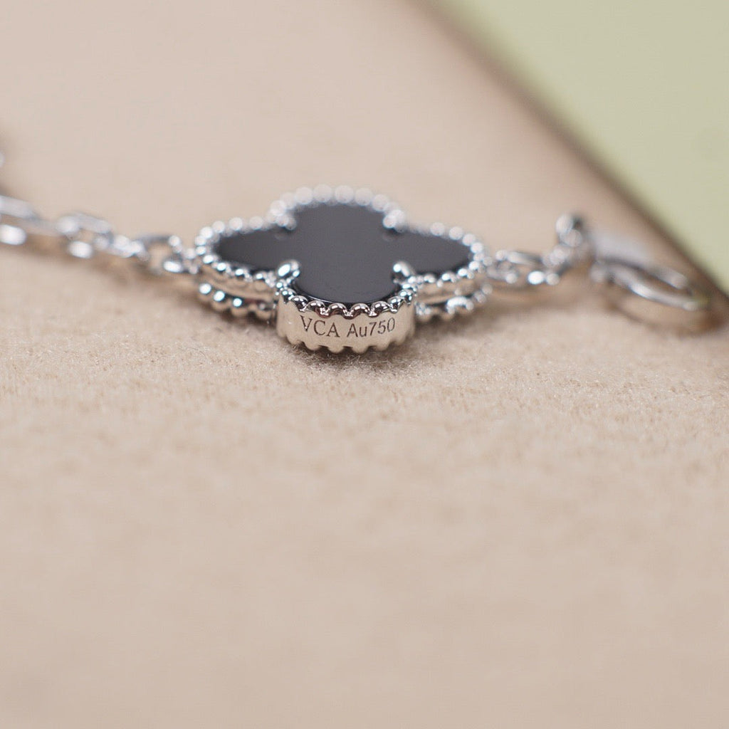 [Glow]New  CLOVER 5 MOTIF ONYXS BRACELET COLLECTION