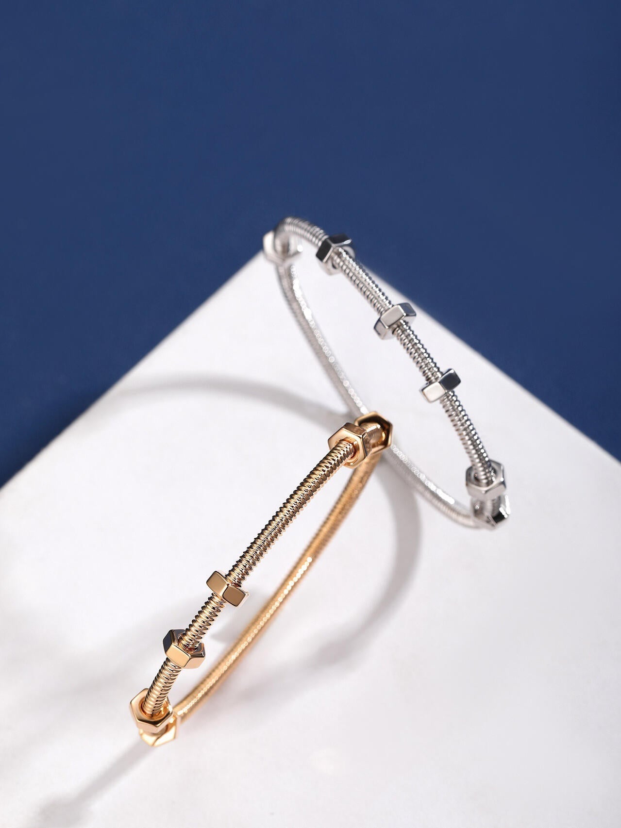 [Glow]CT THREADED BRACELET