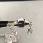 [Glow Jewelry] CLOVER 5 MOTIF ONYXS BRACELET COLLECTION