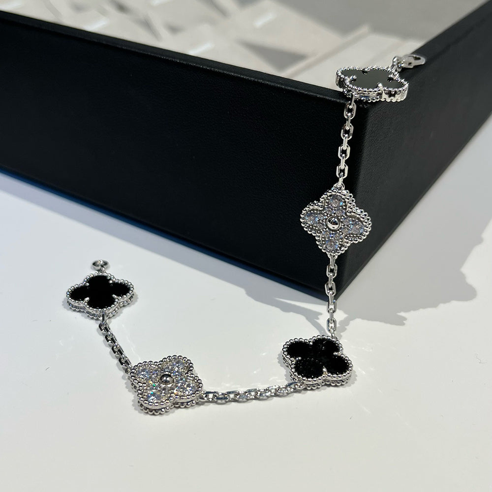 [Glow]New  CLOVER 5 MOTIF ONYXS BRACELET COLLECTION