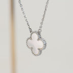 ¡®Glow¡¯CLOVER  15MM WHITE MOTHER-OF-PEARL SILVER