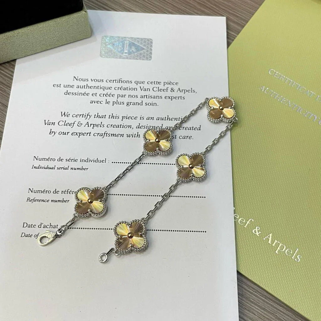 [Glow]New  CLOVER 5 MOTIF LASER BRACELET COLLECTION