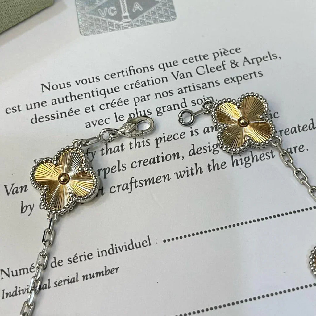 [Glow]New  CLOVER 5 MOTIF LASER BRACELET COLLECTION