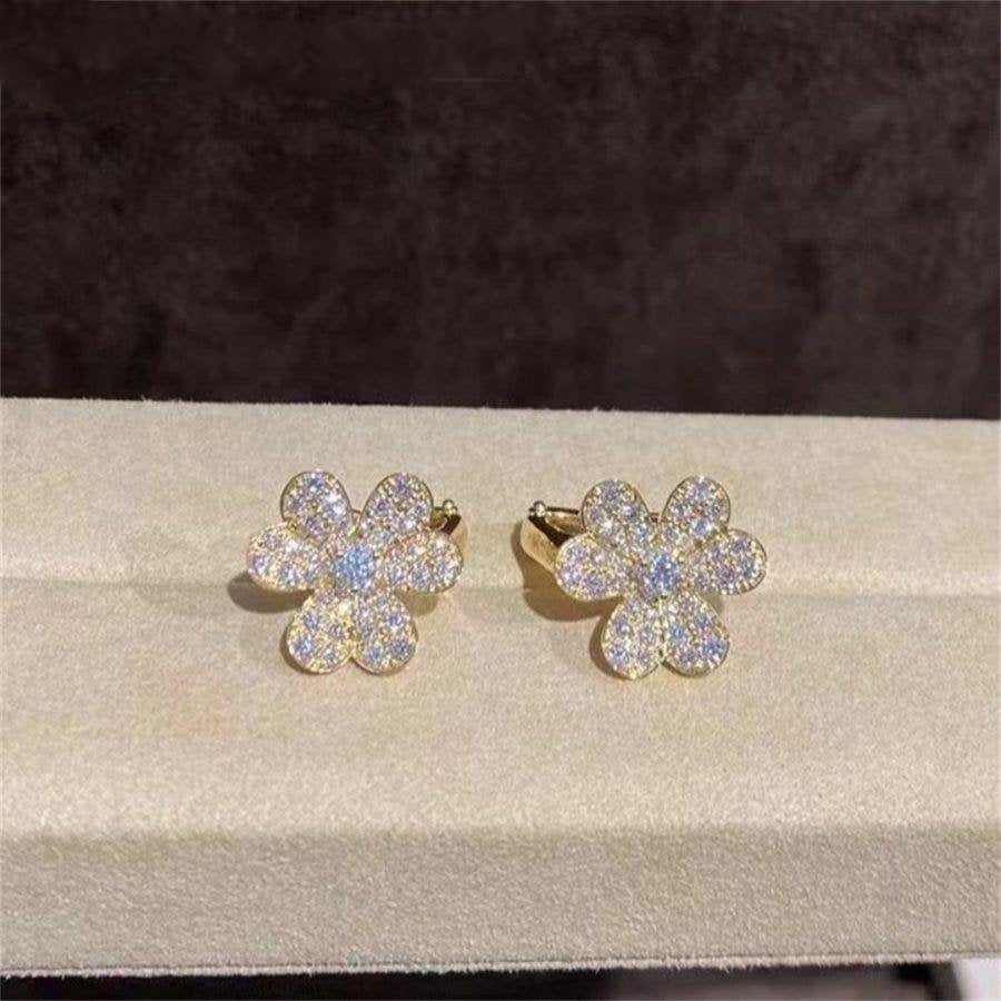 ¡®Glow¡¯FRIVOLE GOLD FLOWER DIAMOND EARRINGS