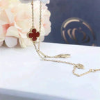 ¡®Glow¡¯CLOVER  CARNELIAN SINGLE FLOWER BRACELET