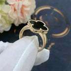 ¡®Glow¡¯CLOVER ONYX RING