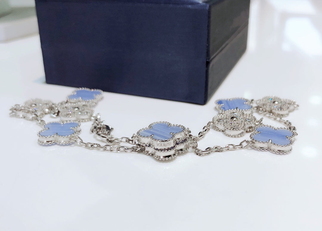 ¡®Glow¡¯CLOVER 10 MOTIFS CHALCEDONY DIAMONDS SILVER NECKLACE